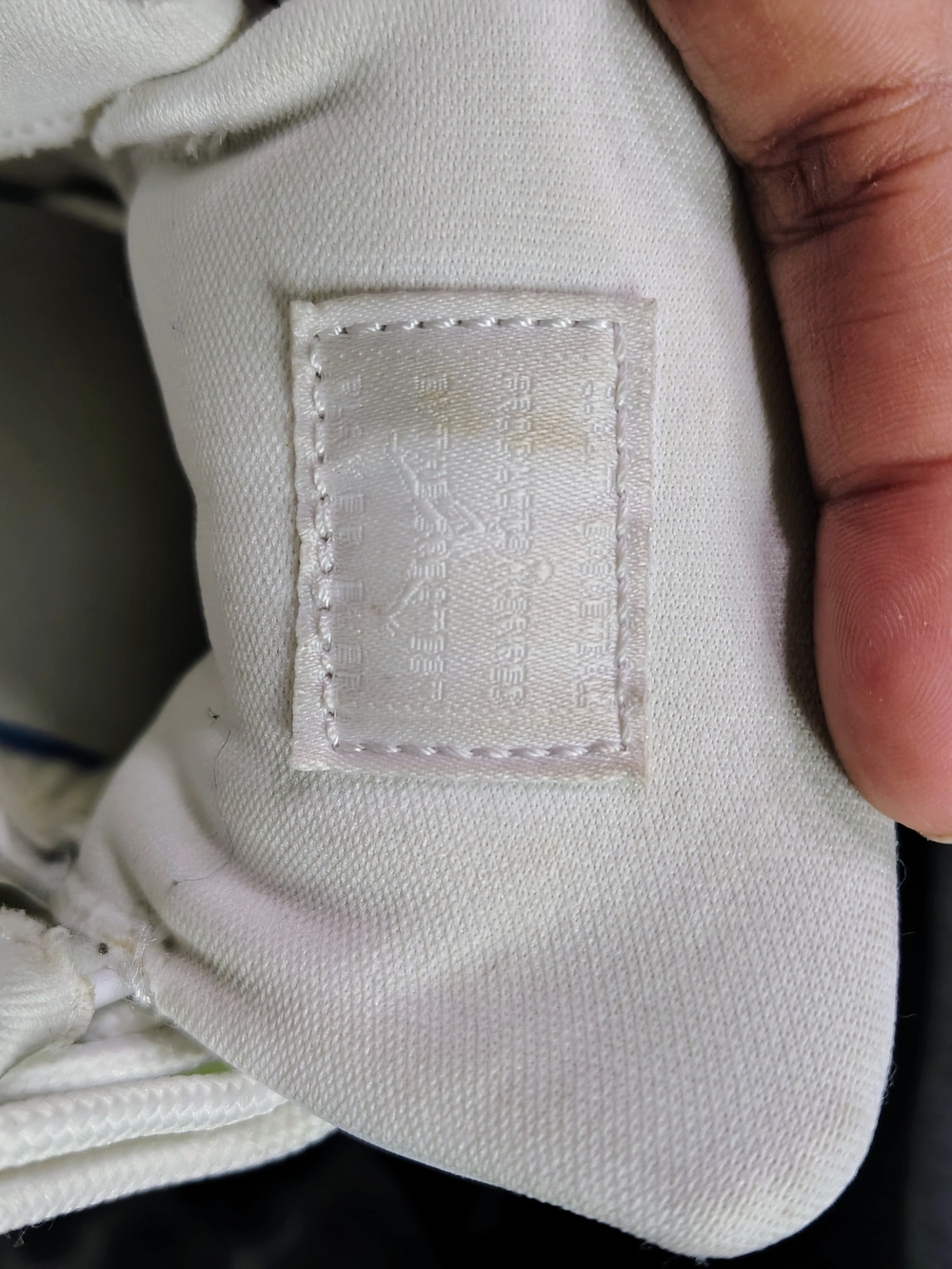 Air Jordan 11 Retro Vast Grey Metallic Silver Women’s 7.5 AR0715-100 2019